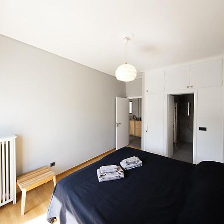 Super Modern Minimal Flat Nr Metro & Arch. Museum Atenas Exterior foto