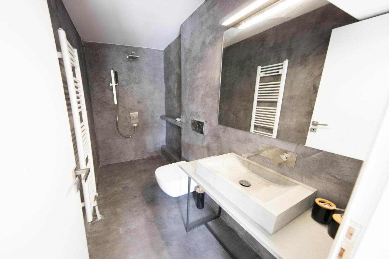 Super Modern Minimal Flat Nr Metro & Arch. Museum Atenas Exterior foto